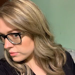 Meet your Posher, Emily